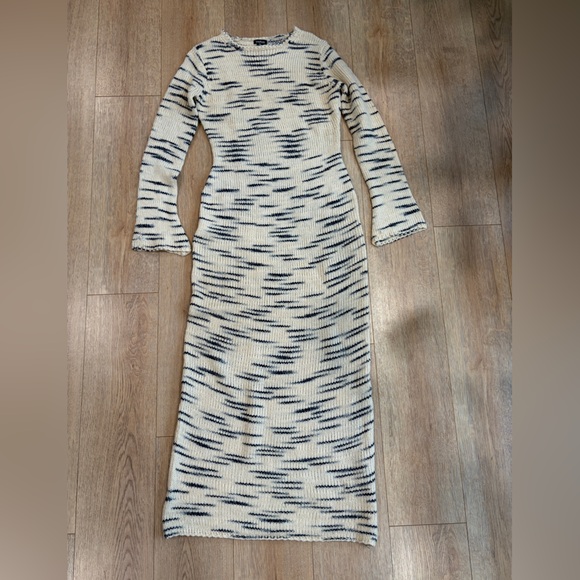 Boohoo Beige and Navy Patterned Long Sleeve Dress Size 8 - Picture 5 of 8